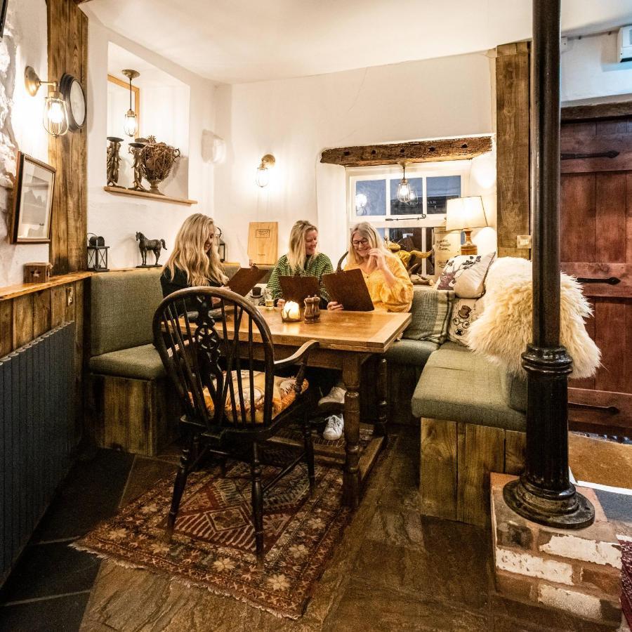 Luttrell Arms Hotel Dunster Bagian luar foto