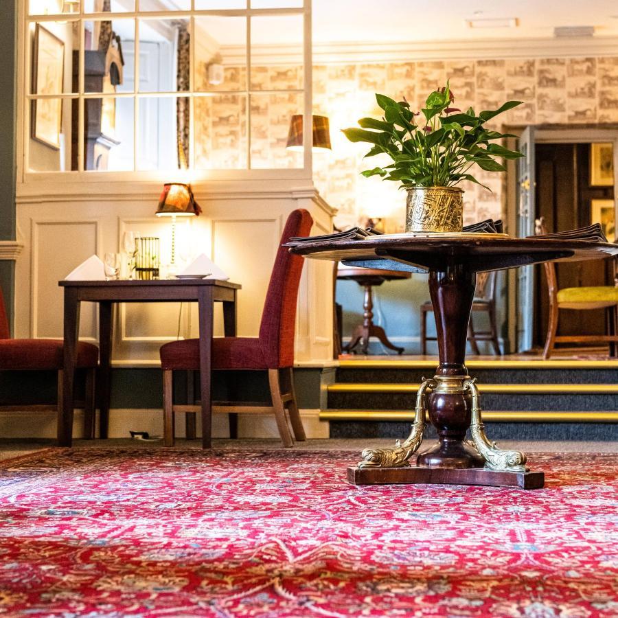 Luttrell Arms Hotel Dunster Bagian luar foto