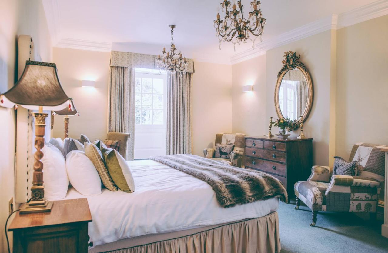 Luttrell Arms Hotel Dunster Bagian luar foto