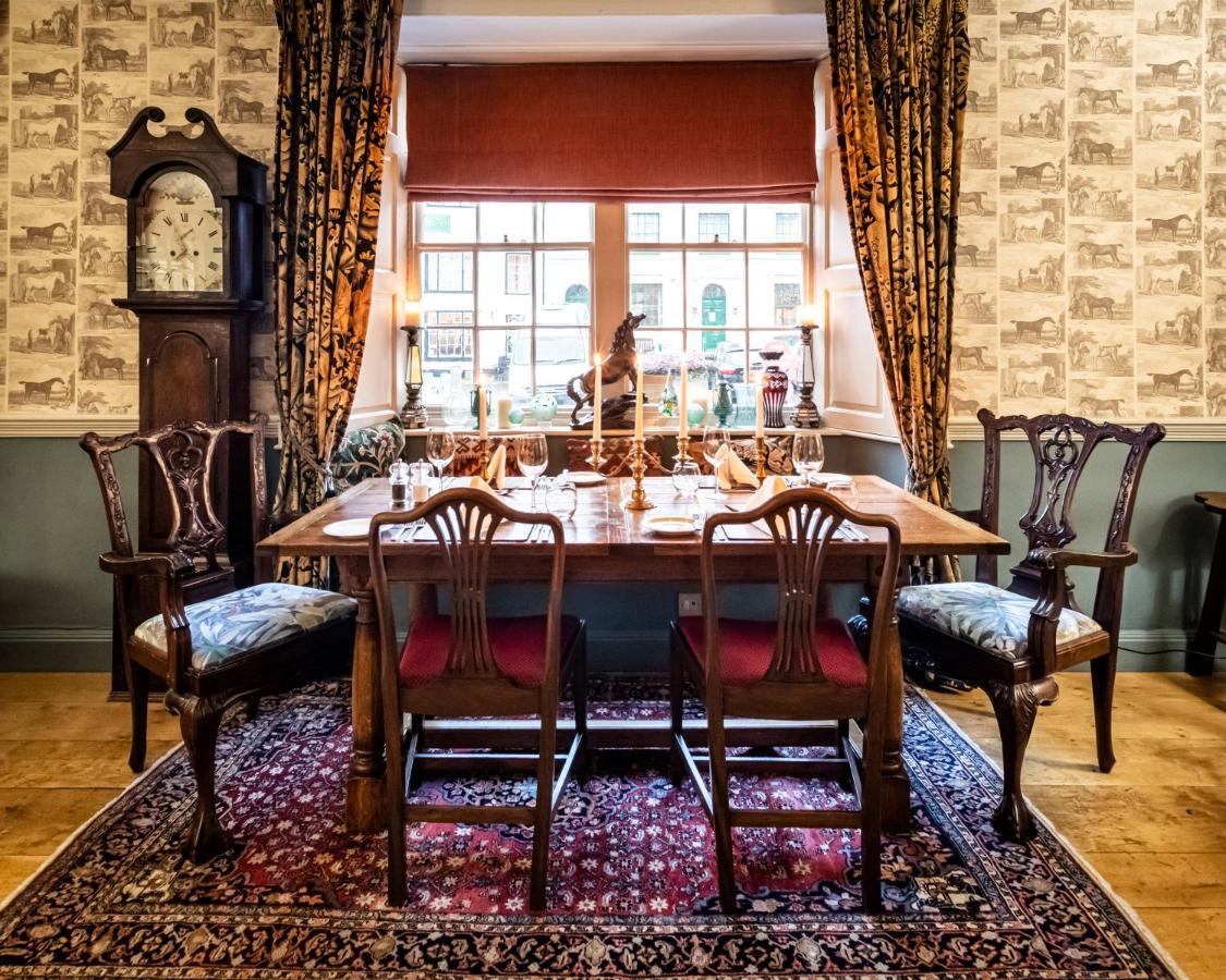 Luttrell Arms Hotel Dunster Bagian luar foto