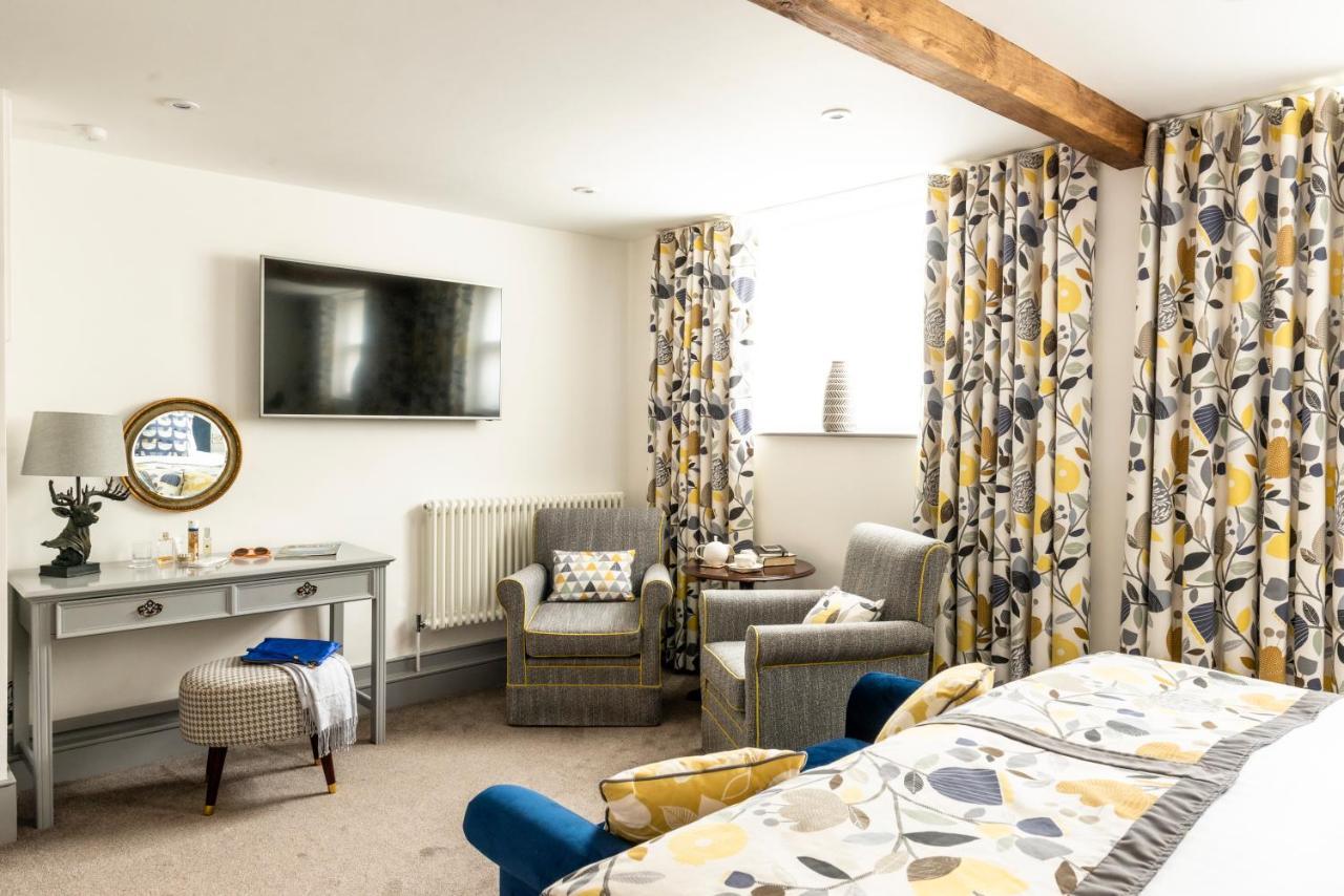 Luttrell Arms Hotel Dunster Bagian luar foto